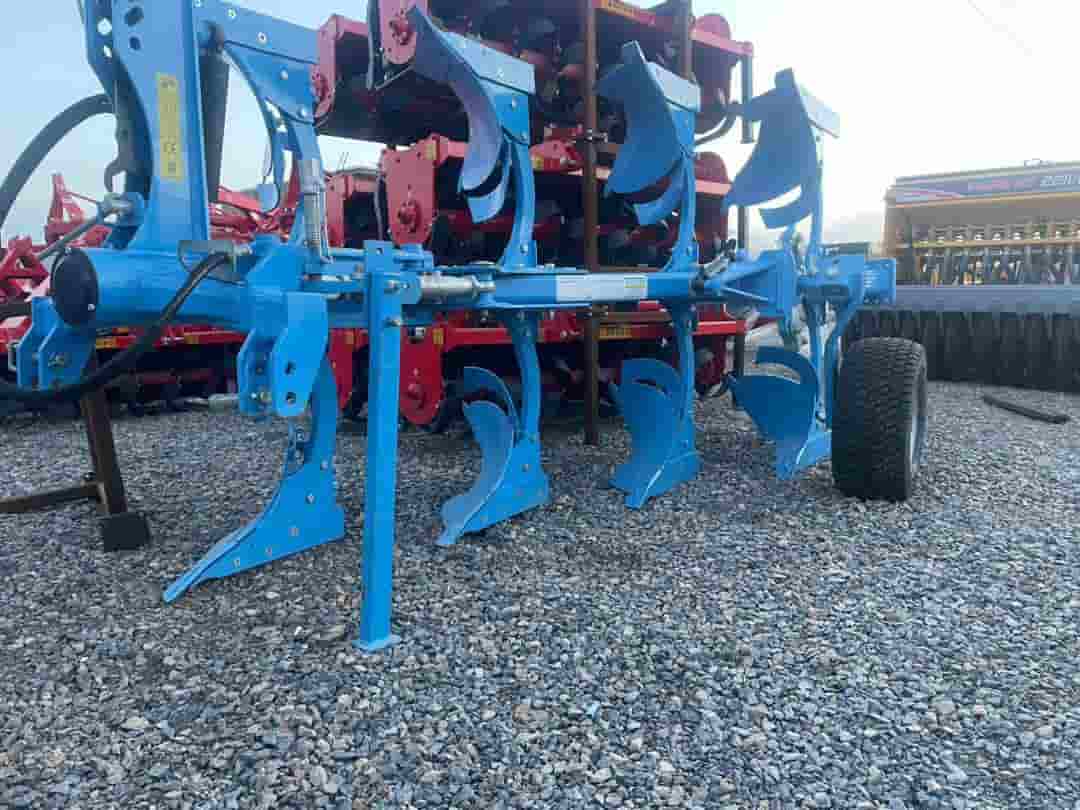 تصویر 1 از گاوآهن اکما صنعت مهندسی کاربردی با دوام بالا